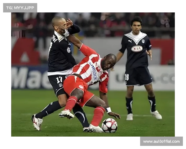 奥林匹亚科斯主场防守稳固 近五场欧冠场均失球仅零点八 奥林匹亚科斯主场防守稳固 近五场欧冠场均失球仅零点八