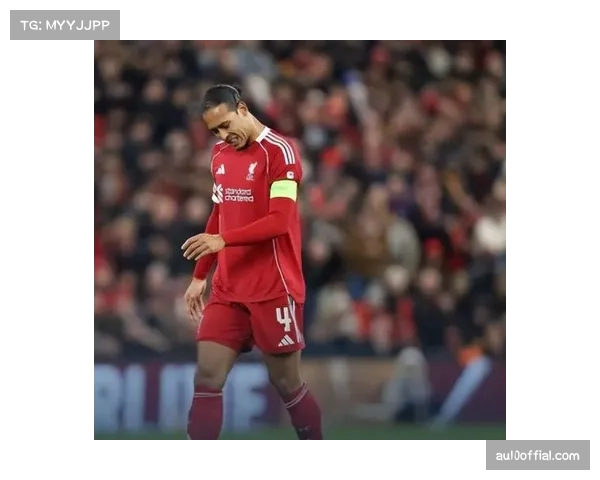 利物浦右后卫位置崩盘，紧急谈判引进巴萨后卫孔德