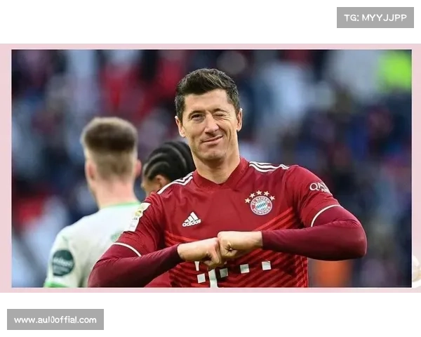 莱万成为梅罗之后第三位连续15个赛季五大联赛进球上双的球员，37岁仍高效