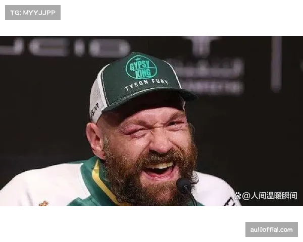 世界拳击组织重量级拳王战：乌西克分歧判定险胜富里，完成统一